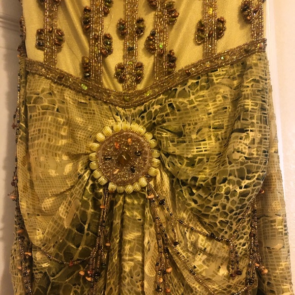 Dressed - Picture 3 of 6